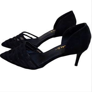 Lulu's black pointed toe pumps 6.5